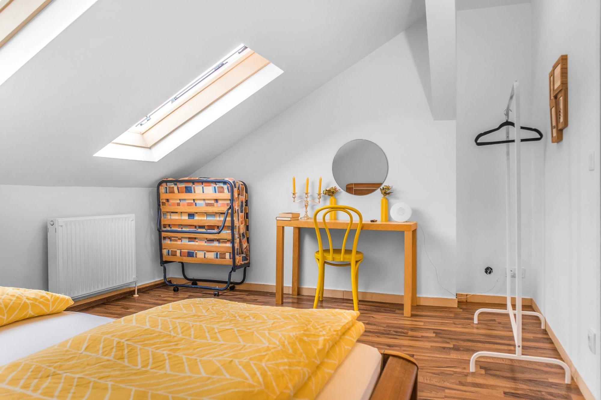 Wanderlust 2br In The Heart Of It Apartment *